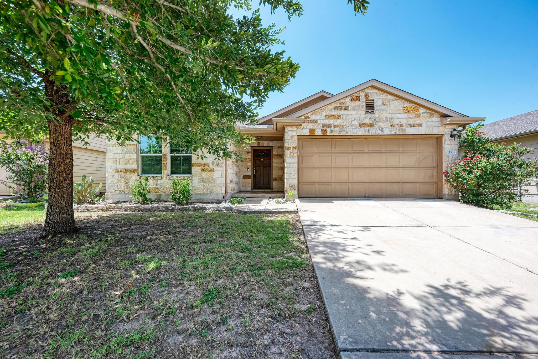 11309 Carrie Manor ST, Manor, TX 78653 photo 2