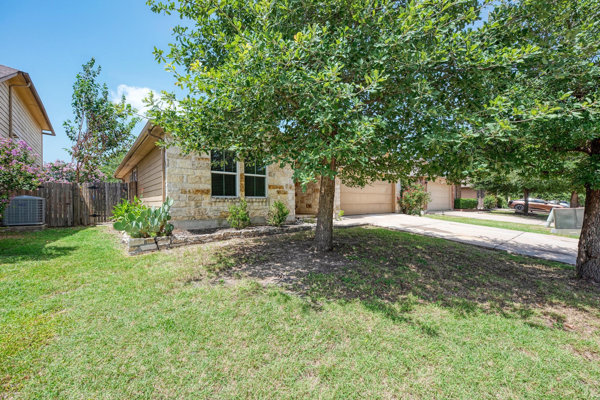 11309 Carrie Manor ST, Manor, TX 78653 photo 3