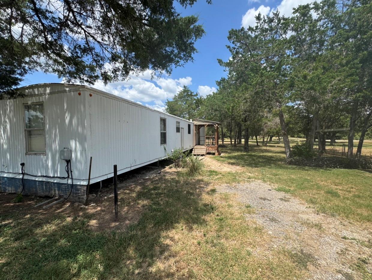 301 Whitetail LN, Dale, TX 78616 photo 3