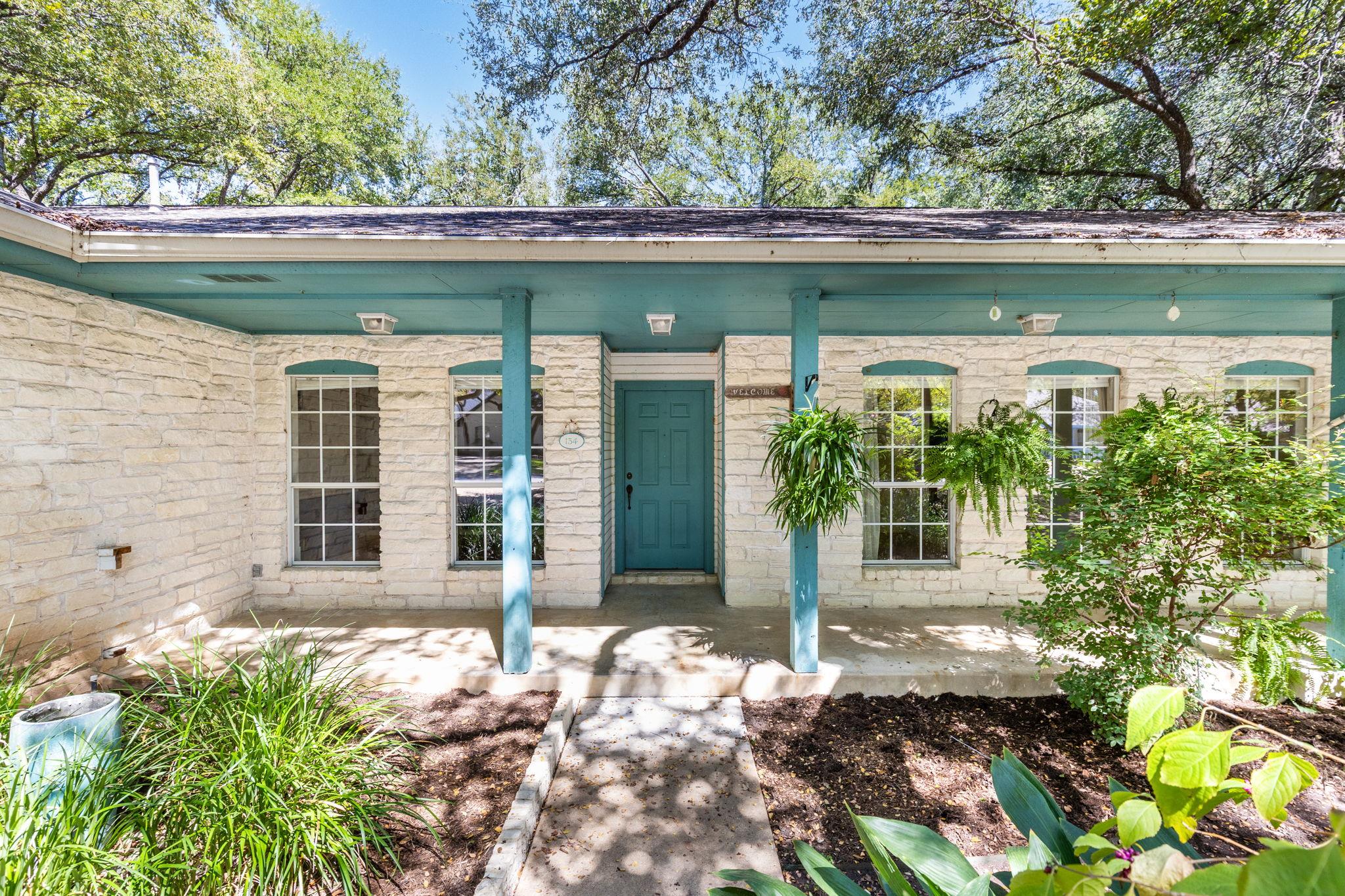 134 Canyon RD, Georgetown, TX 78628 photo 2