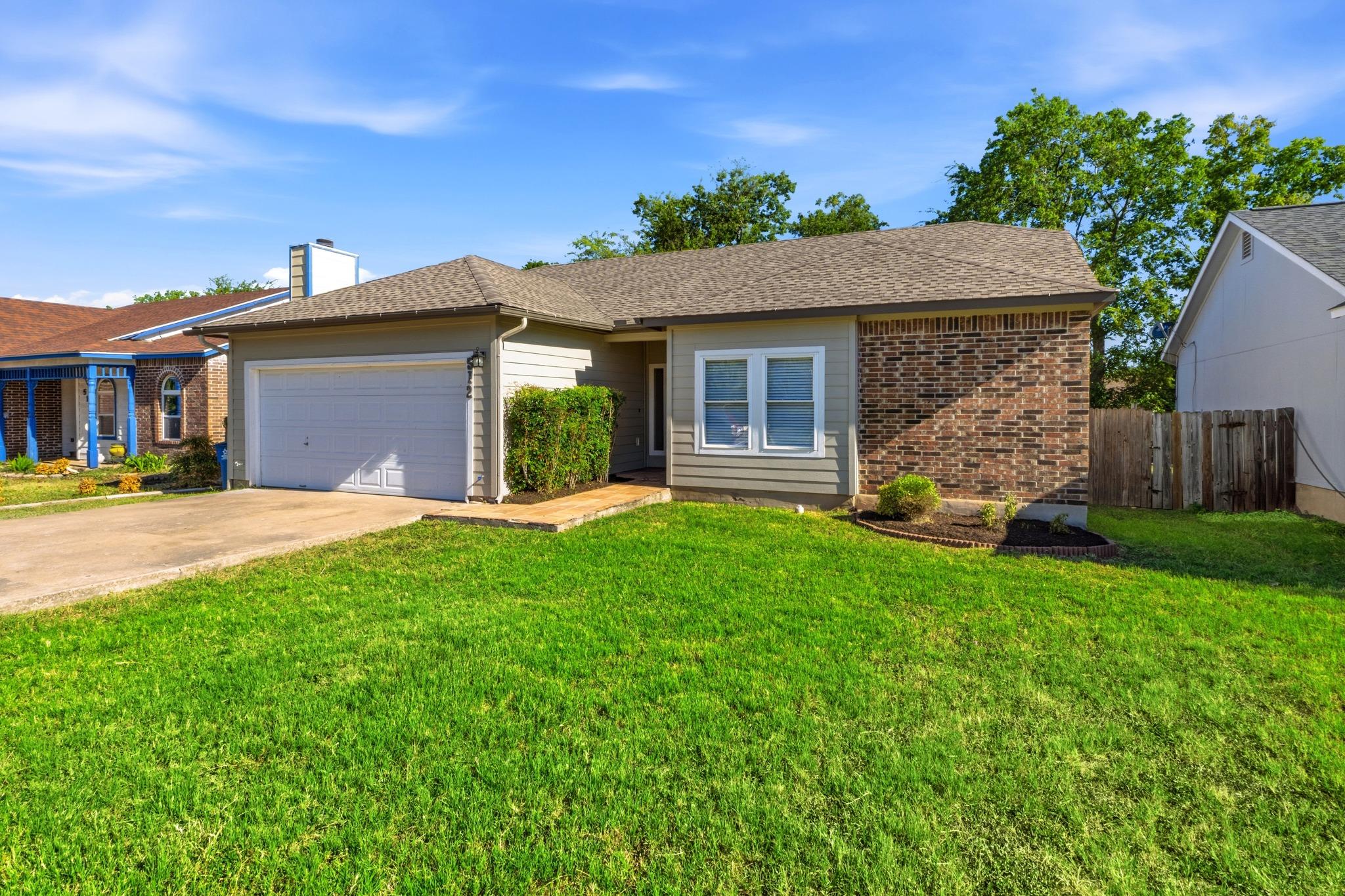 512 Purple Sage DR, Round Rock, TX 78681 photo 2
