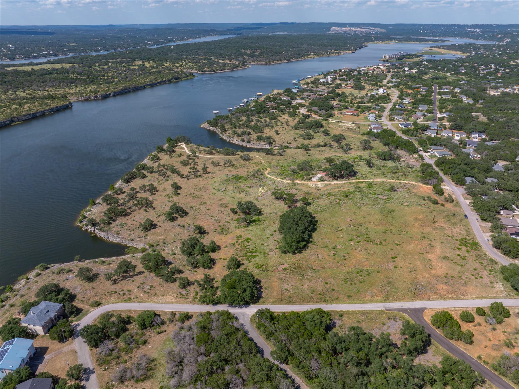 1900 Patriot DR, Lago Vista, TX 78645 photo 4