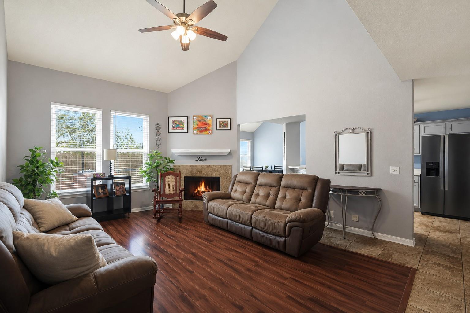 216 Sunshadow DR, Lockhart, TX 78644 photo 4