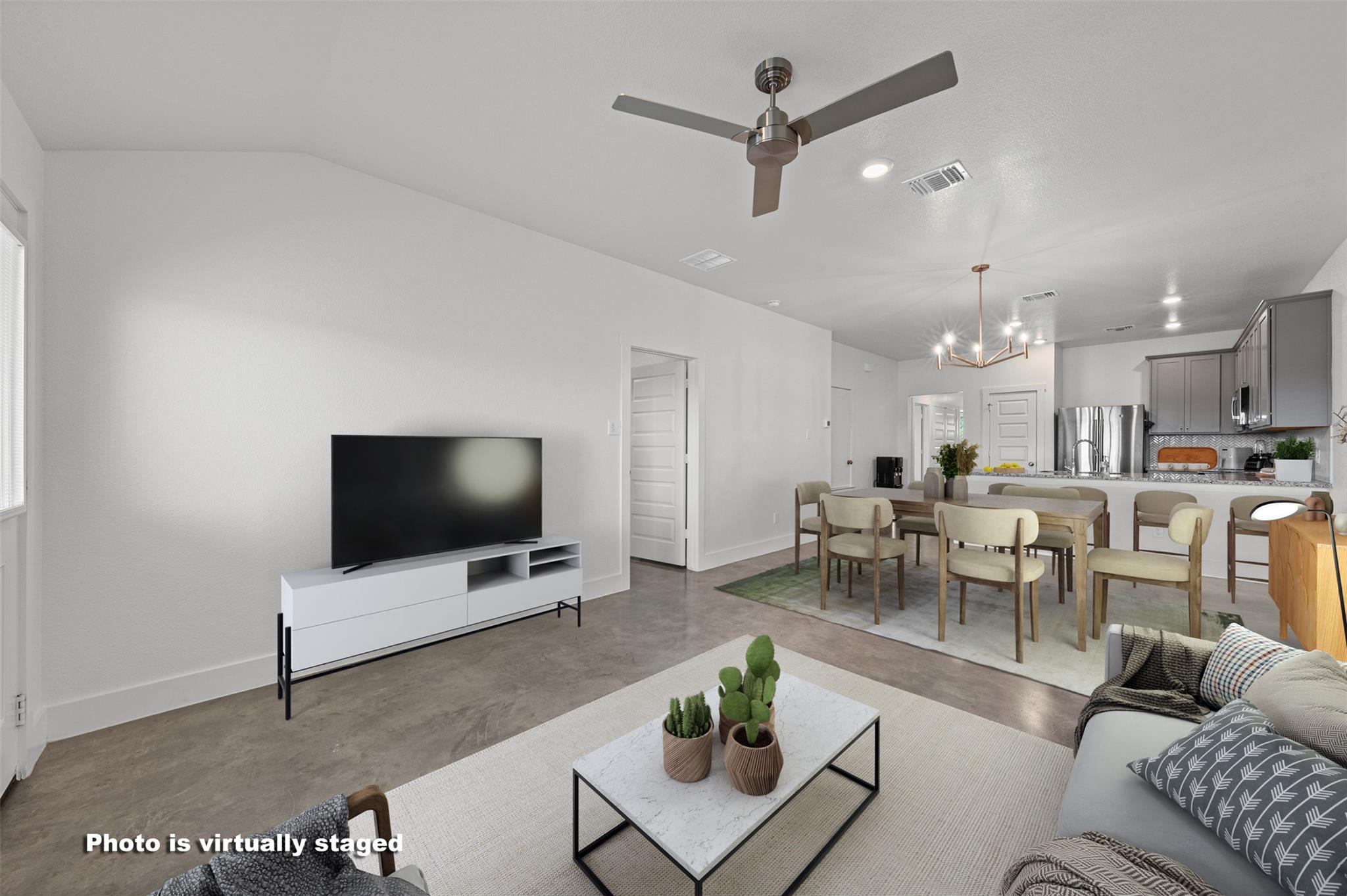 601 Campus ST, Troy, TX 76579 photo 4