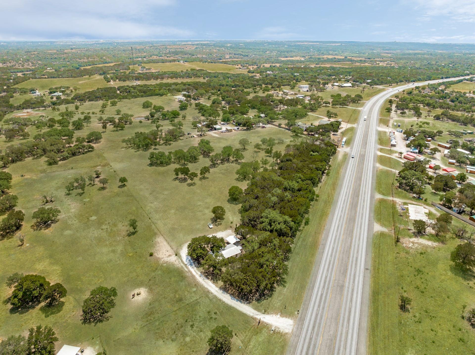 8270 US Highway 190, Lampasas, TX 76550 photo 2
