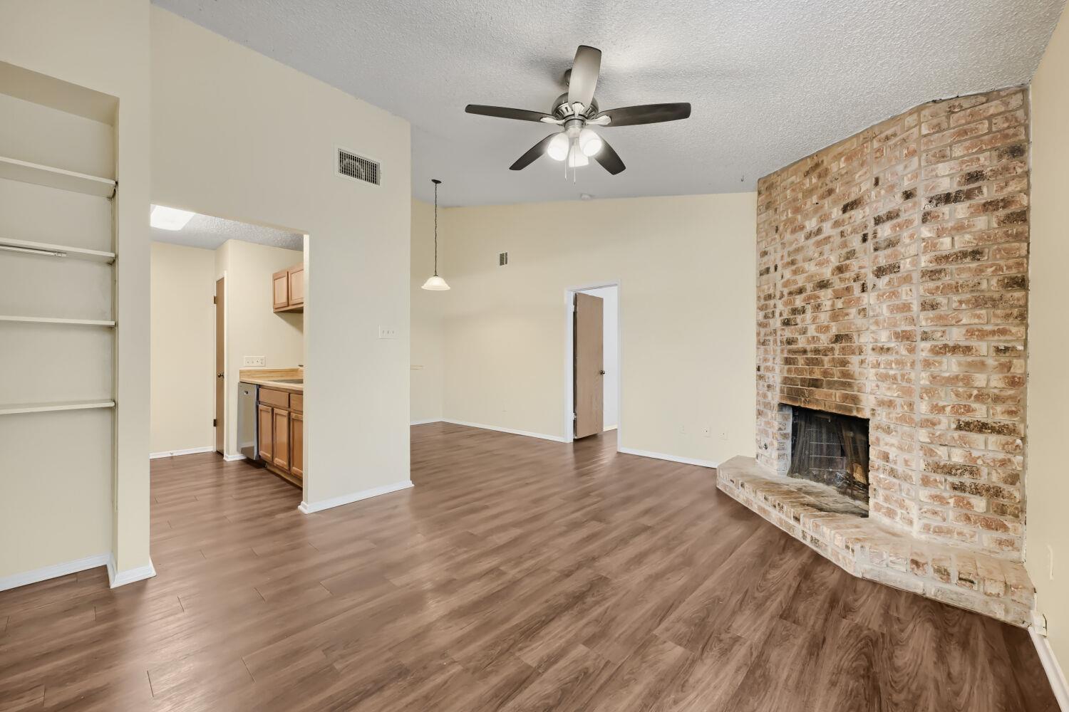 740 Simonetti DR #A, Austin, TX 78748 photo 3