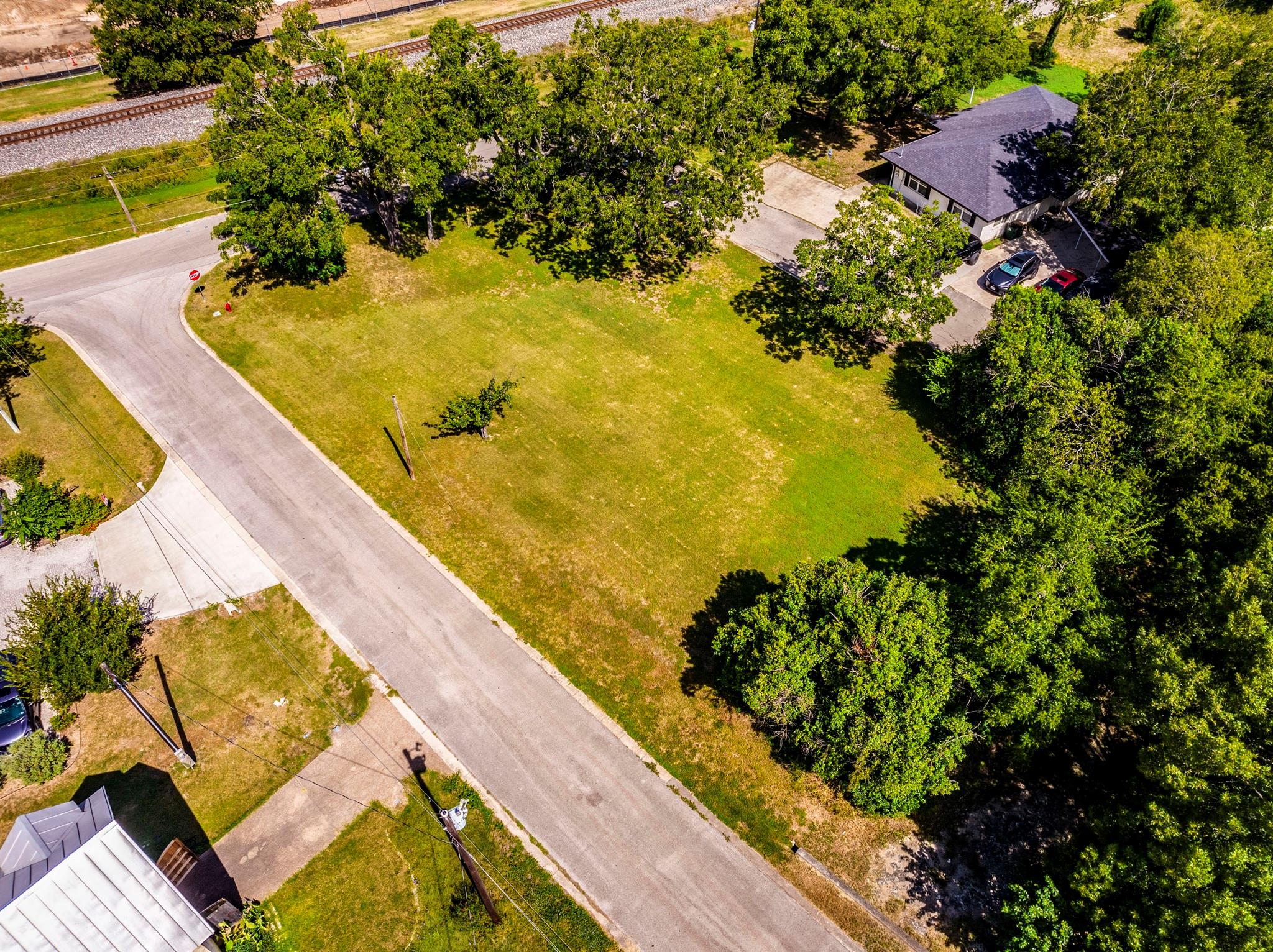301 Railroad ST, Buda, TX 78610 photo 3