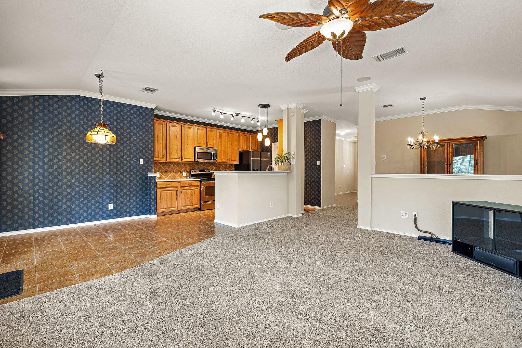 1105 SOUTH BROOK DR, Leander, TX 78641 photo 4