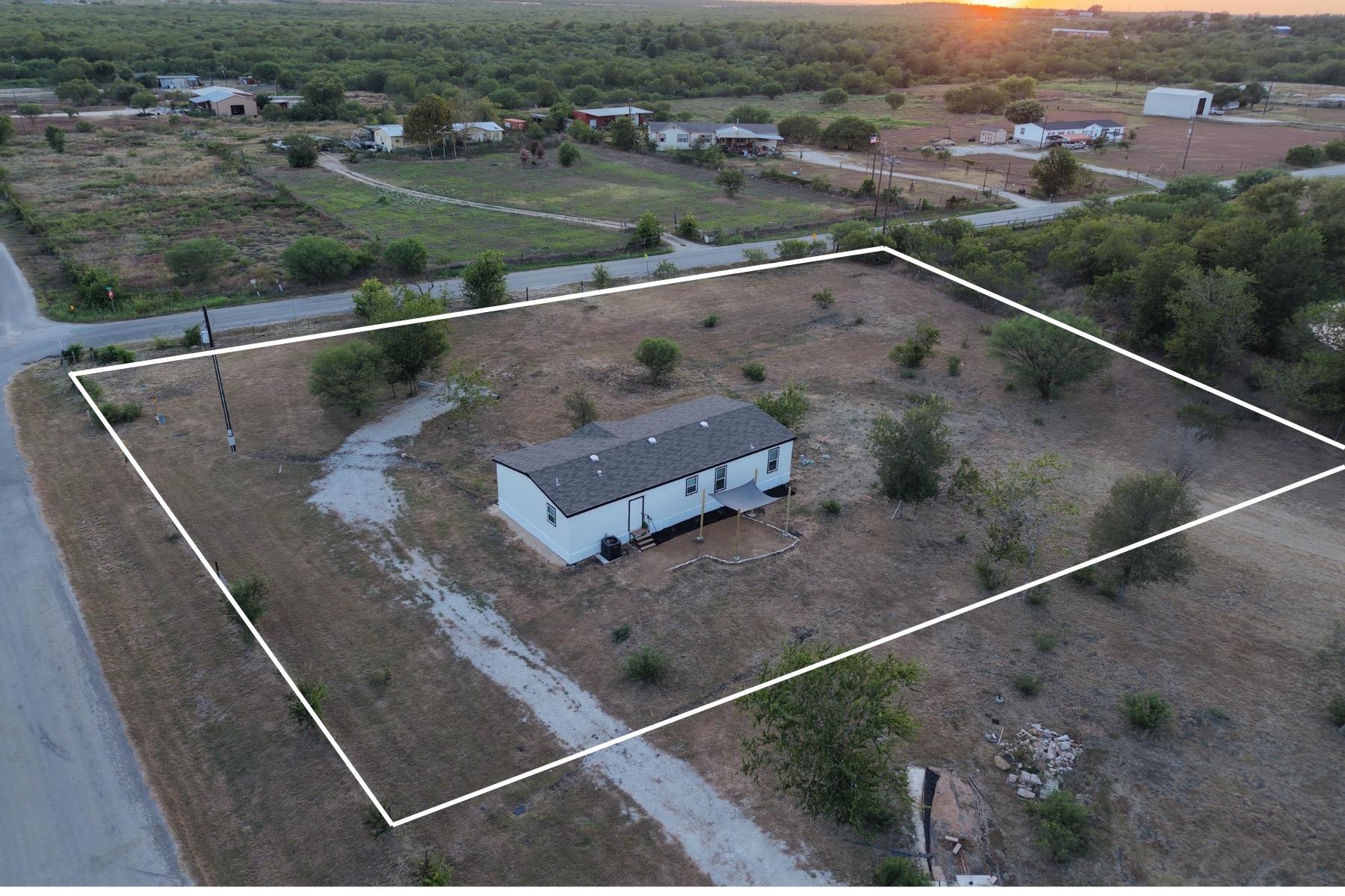 30 Tower Rd RD, Lockhart, TX 78644 photo 3