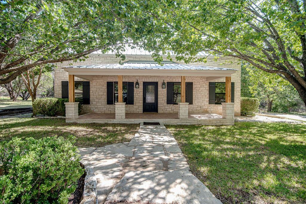 146 Hillside DR, Fredericksburg, TX 78624 photo 2
