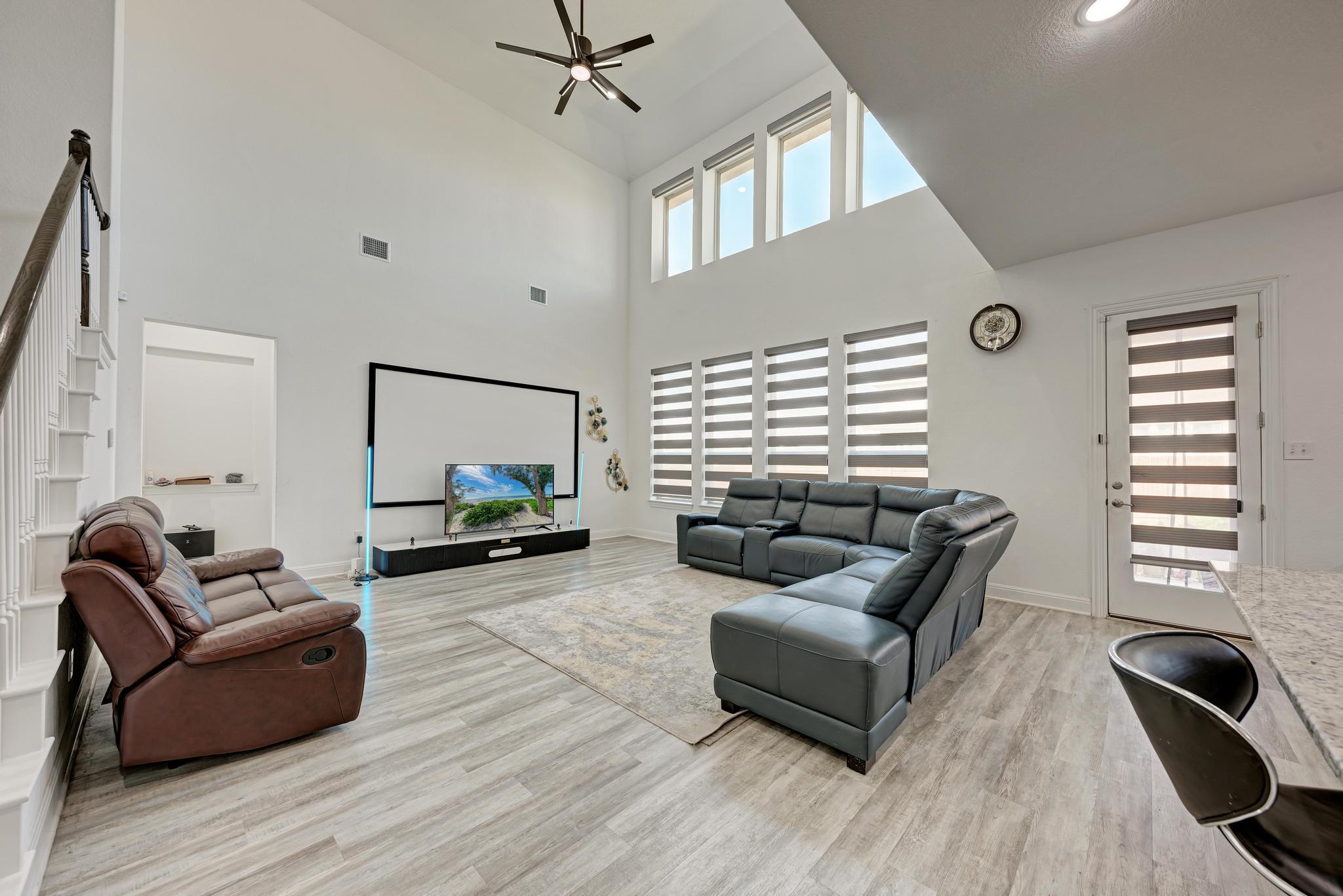 101 Caponi Fish LN, Hutto, TX 78634 photo 5