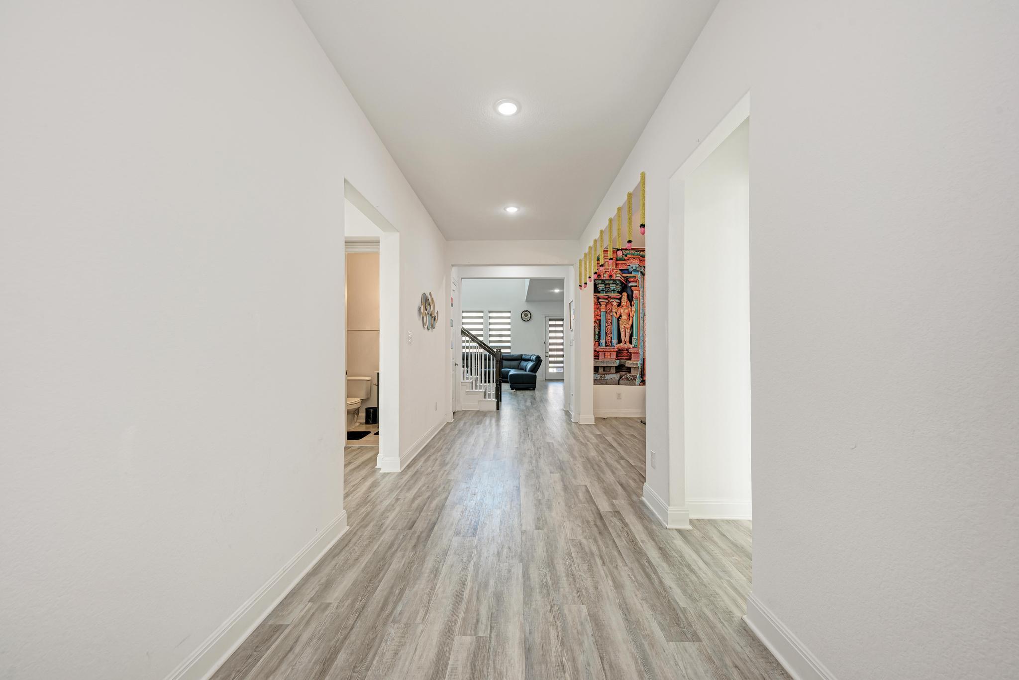 101 Caponi Fish LN, Hutto, TX 78634 photo 4