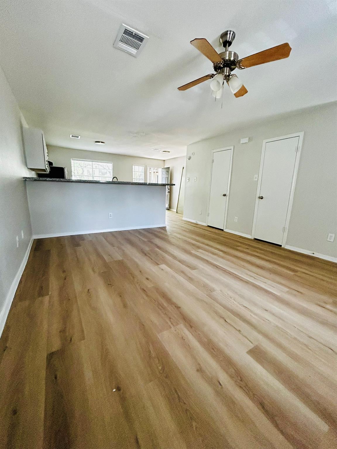 1818 River Crossing CIR #C, Austin, TX 78741 photo 3