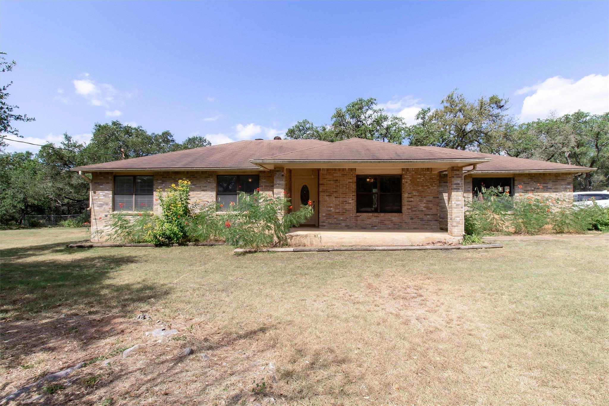 13402 Ramrod DR, Manchaca, TX 78652 photo 2