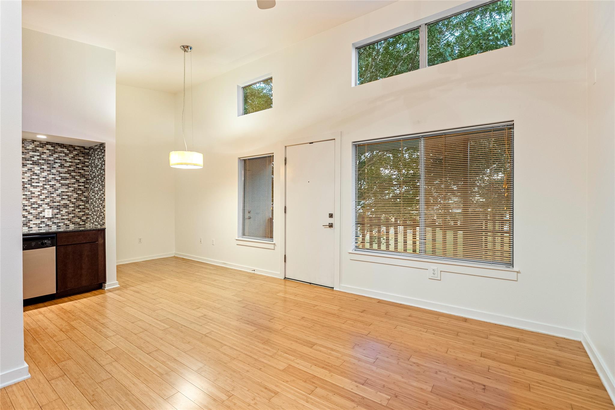 2200 Dickson DR #229, Austin, TX 78704 photo 4