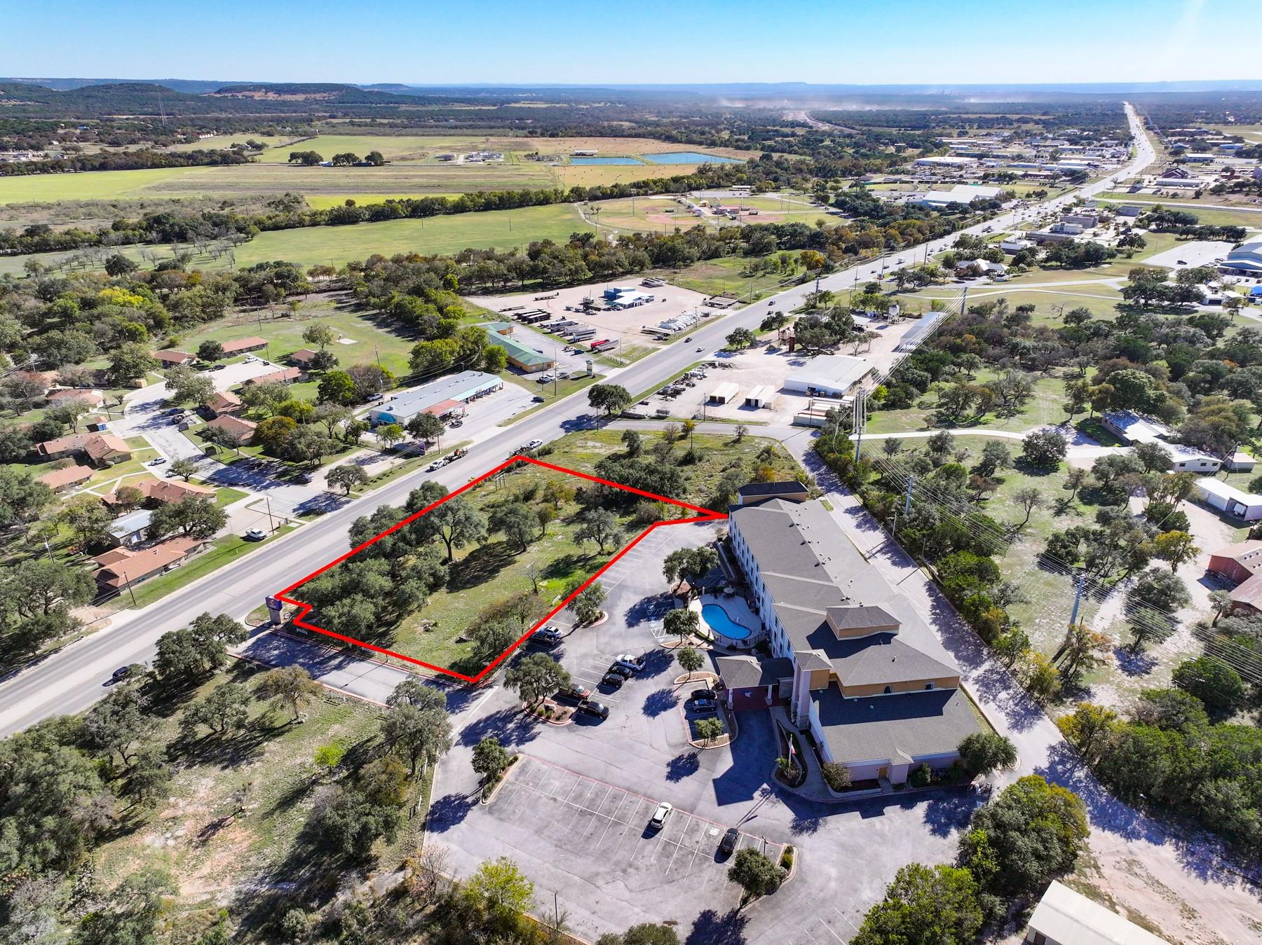 806 Water ST, Burnet, TX 78611 photo 5