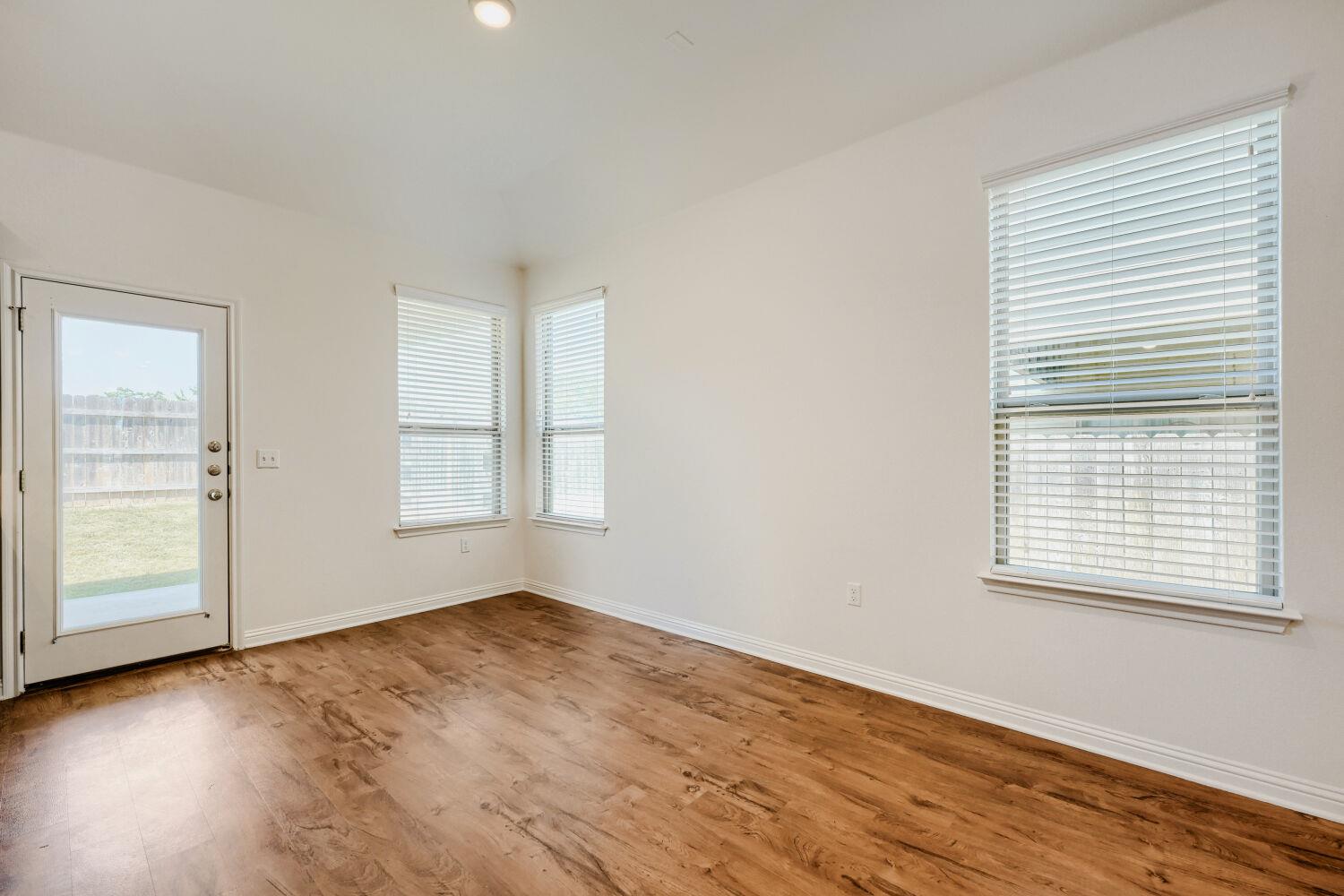 6000 Gerard DR, Austin, TX 78744 photo 5