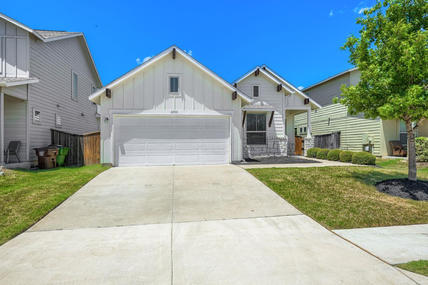 6000 Gerard DR, Austin, TX 78744 photo 4