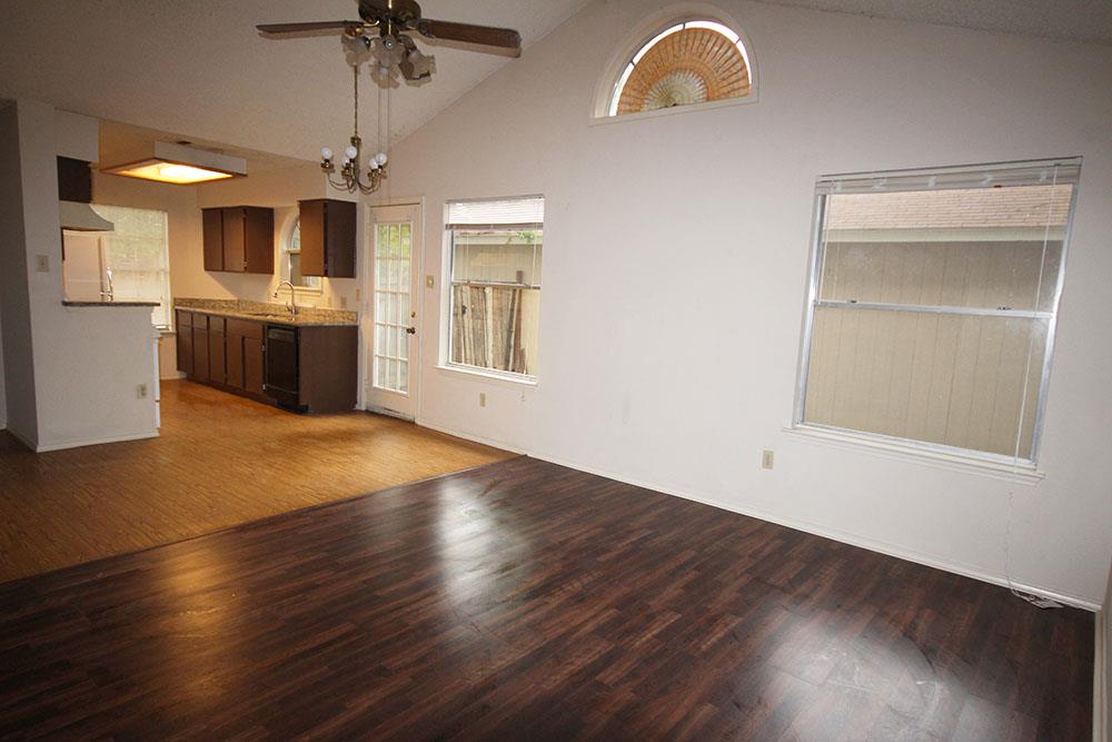 12801 Modena TRL, Austin, TX 78729 photo 4
