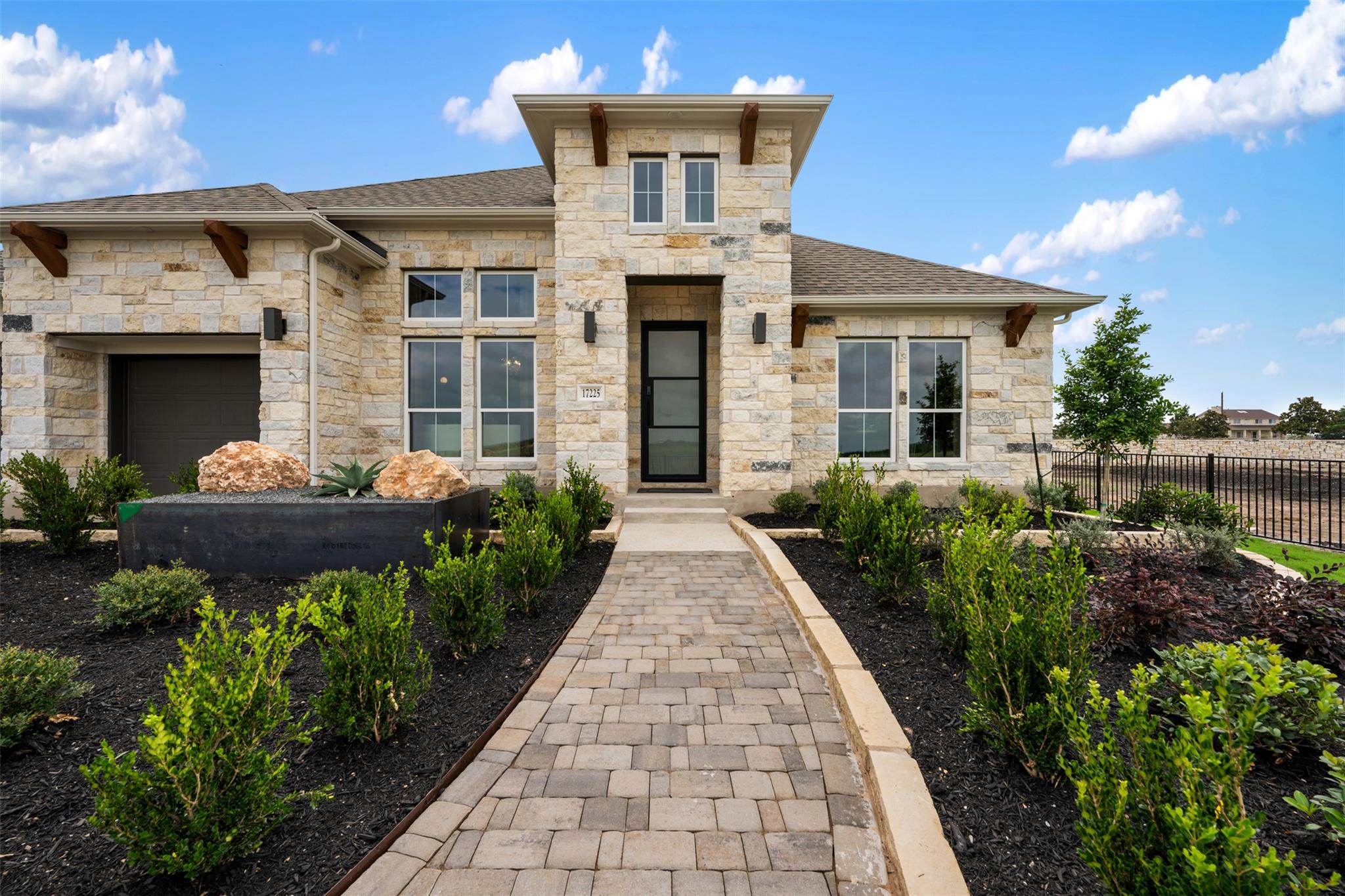 132 Bigtooth Maple LN, San Marcos, TX 78666 photo 3