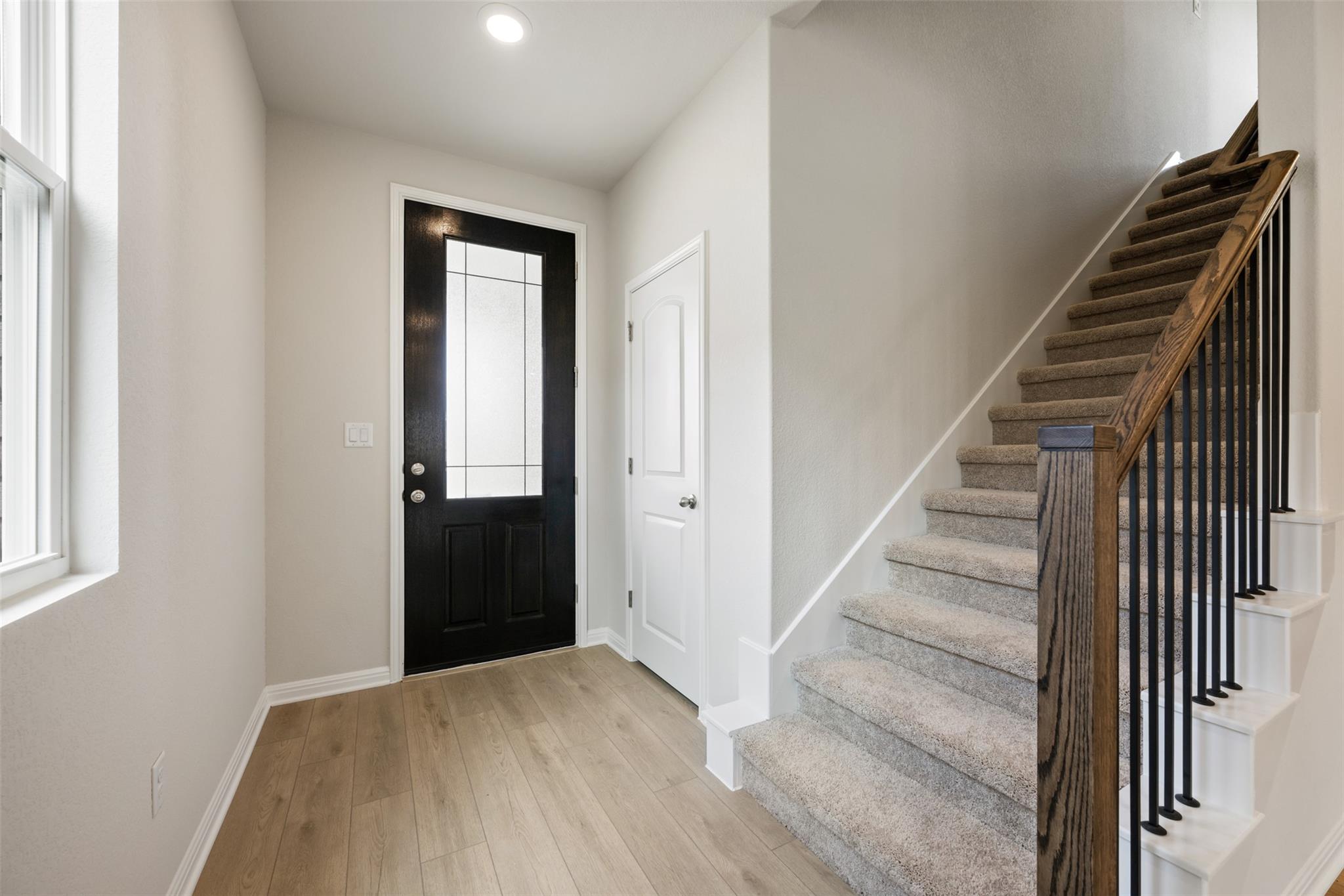 306 Possumhaw LN, San Marcos, TX 78666 photo 4