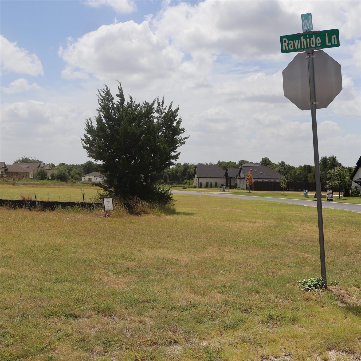600 Rawhide LN, Florence, TX 76527 photo 4