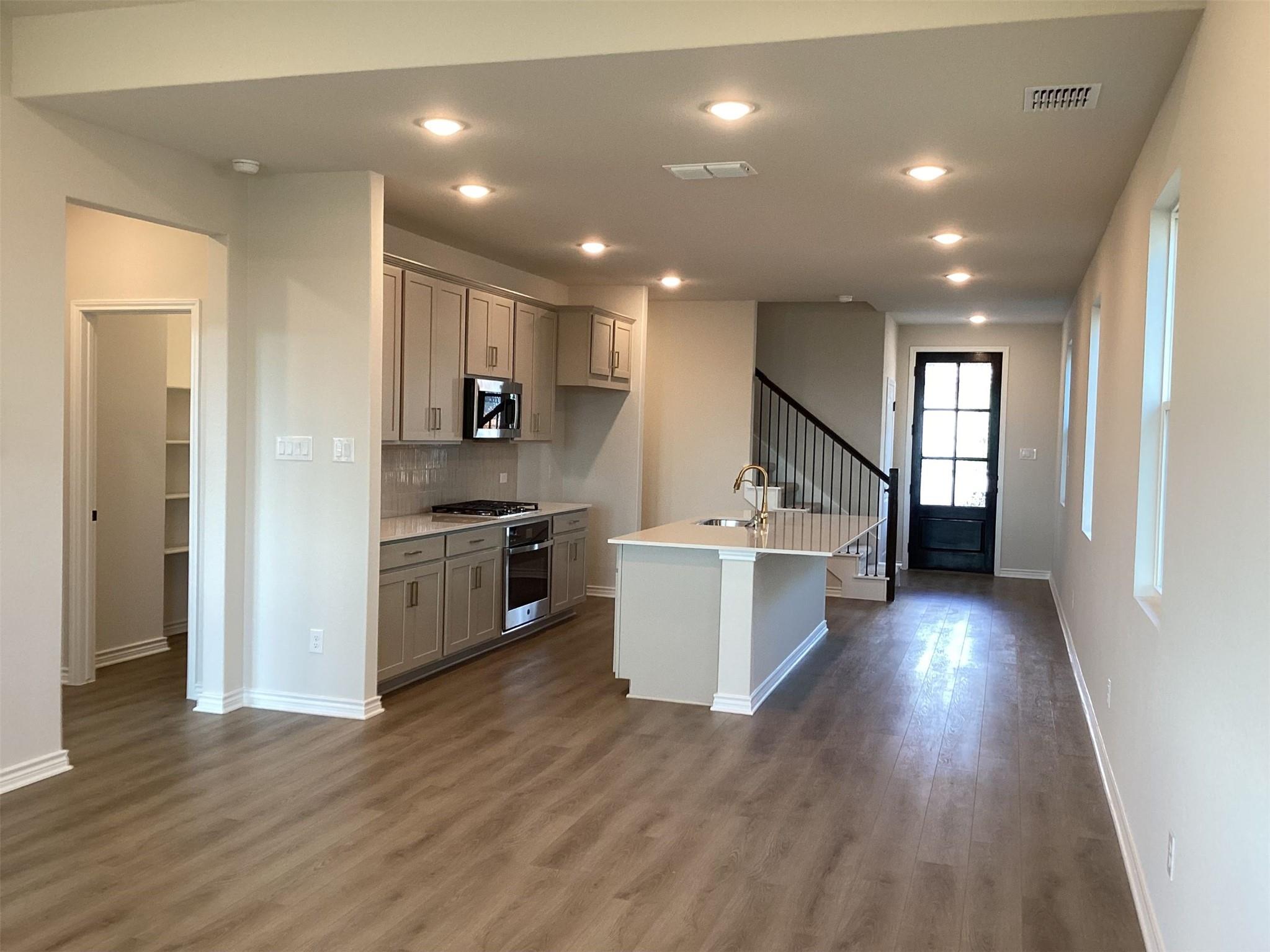 123 Lions Tail CV, San Marcos, TX 78666 photo 5