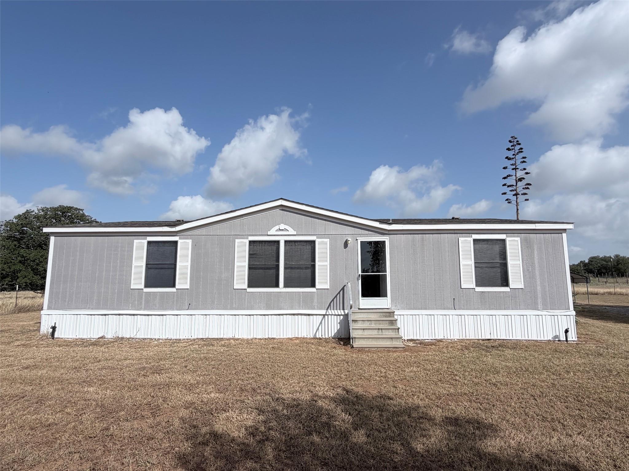 499 Mount Pleasant RD #A, Cedar Creek, TX 78612 photo 2