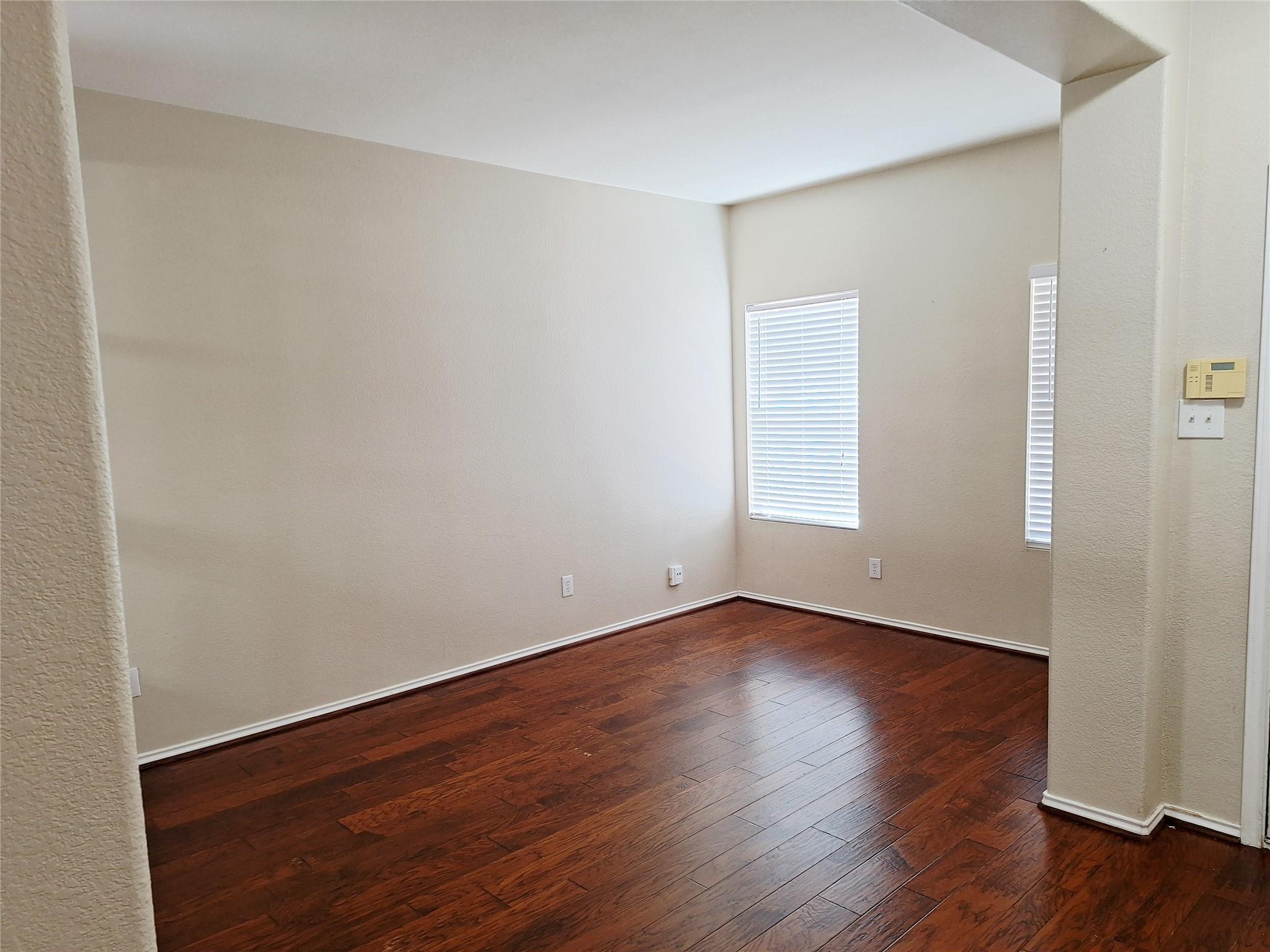407 South ST, Leander, TX 78641 photo 4