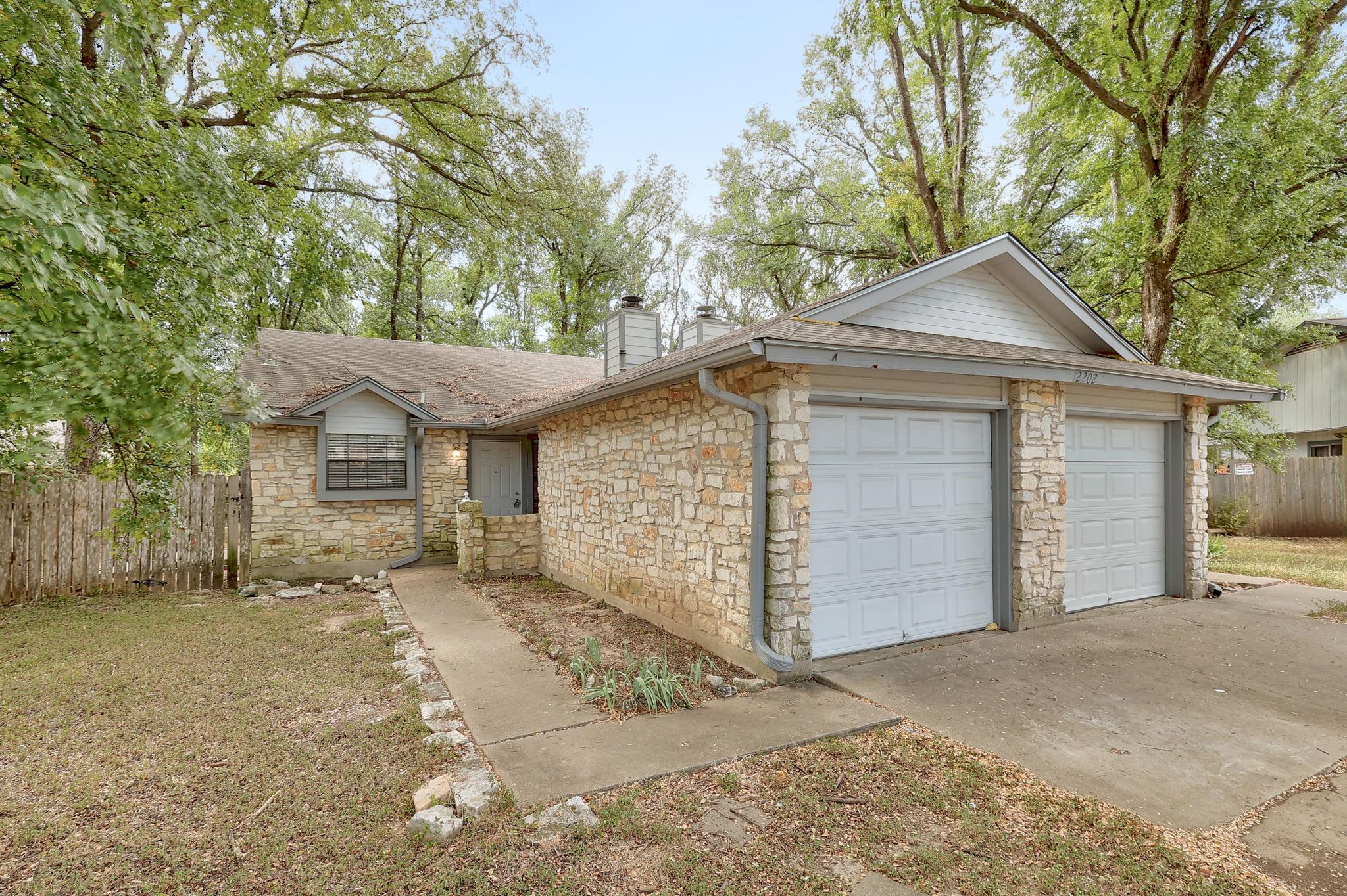 12202 Dundee DR #A, Austin, TX 78759 photo 2