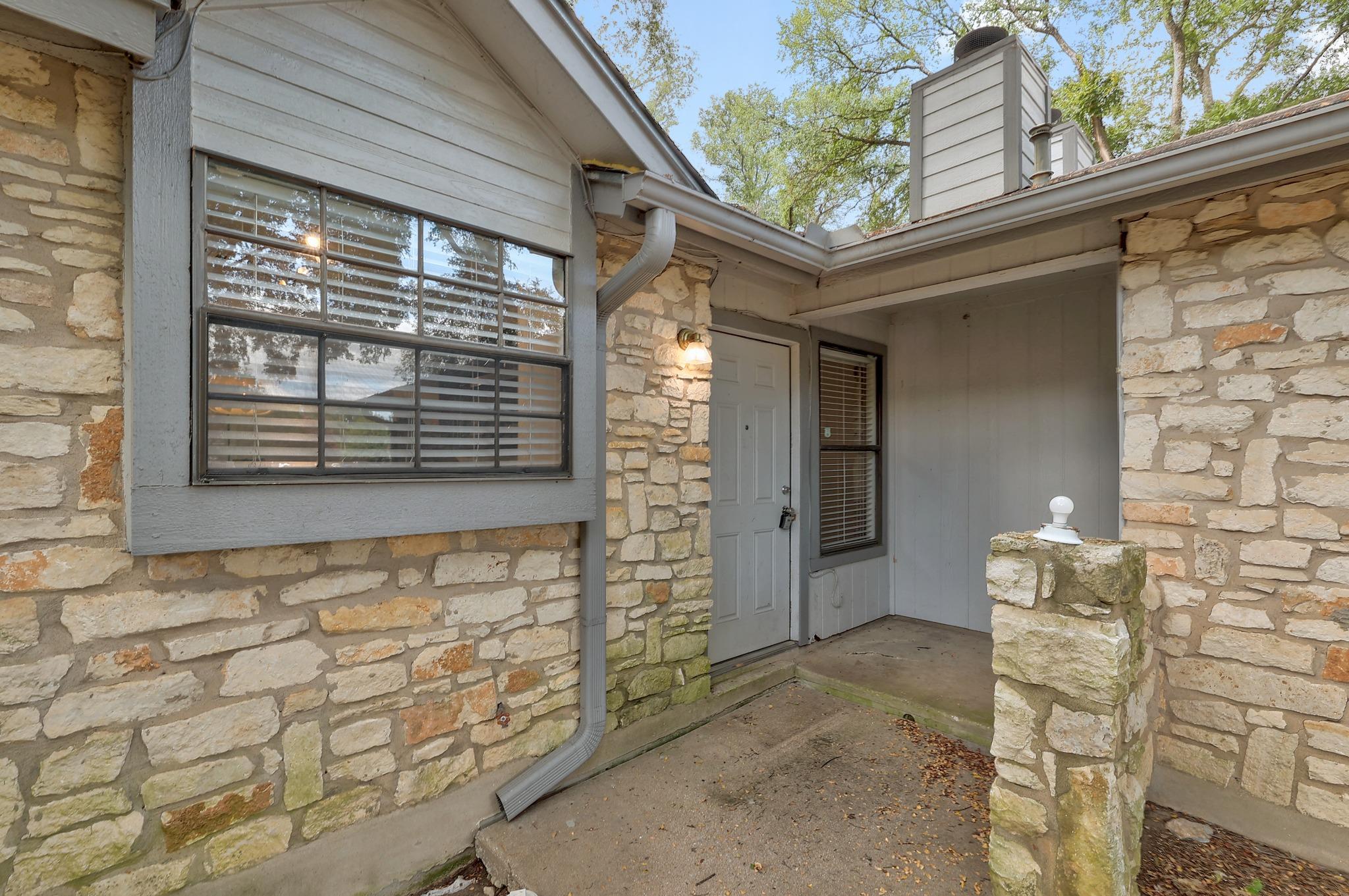 12202 Dundee DR #A, Austin, TX 78759 photo 3