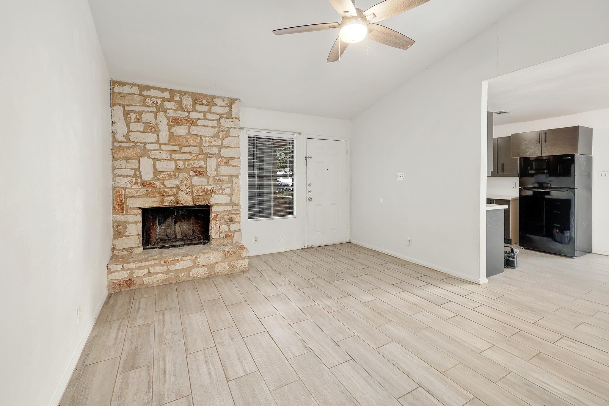 12202 Dundee DR #A, Austin, TX 78759 photo 5