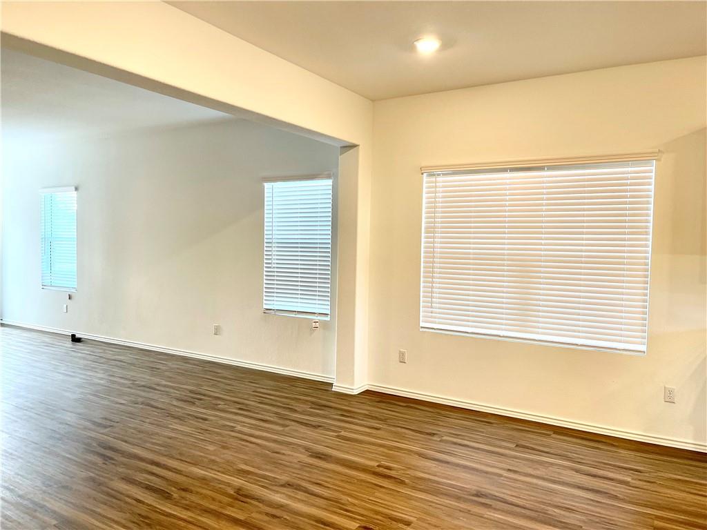 101 Blue Blaze TRL, Georgetown, TX 78628 photo 3