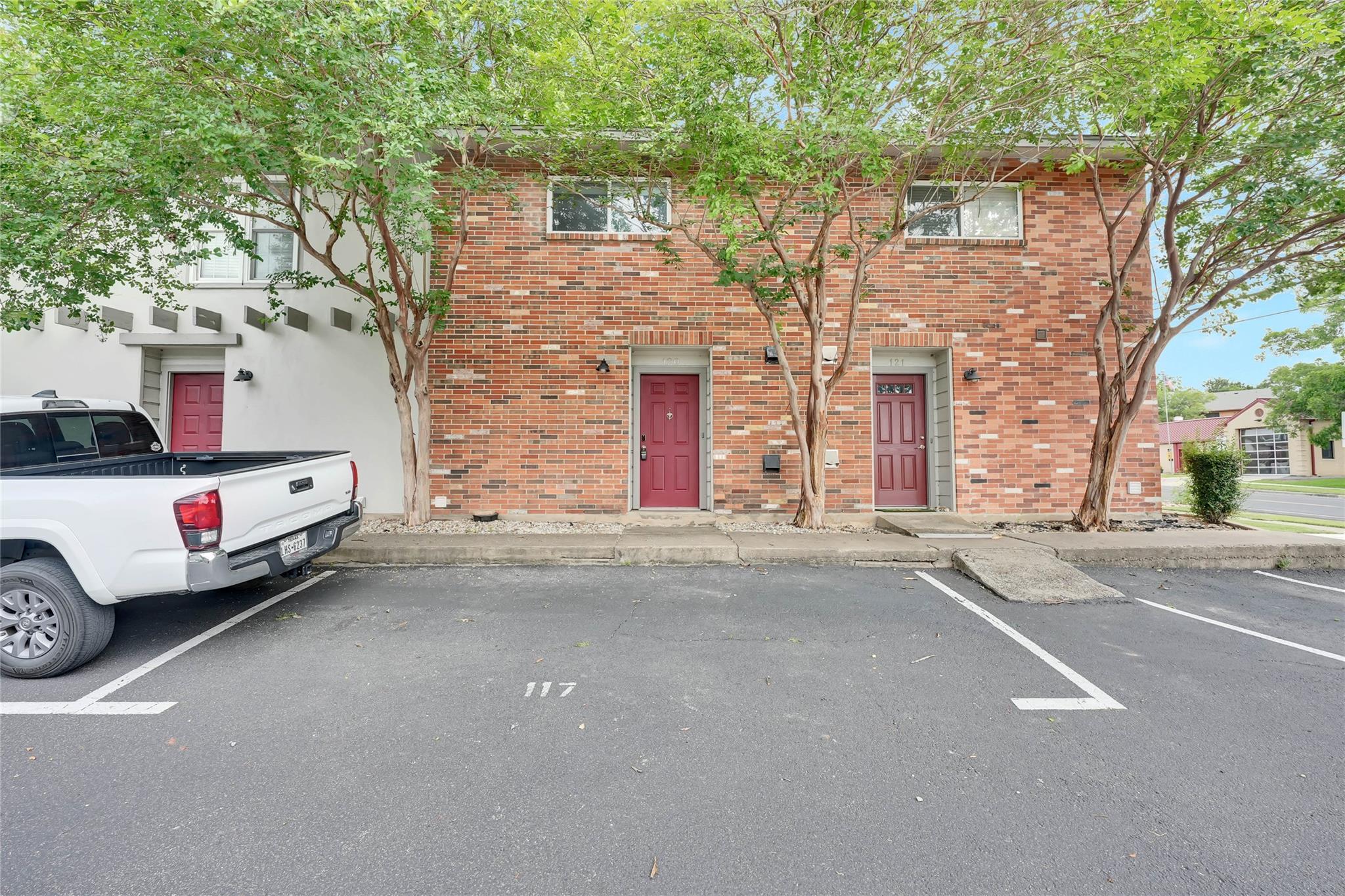 Kenray Condo