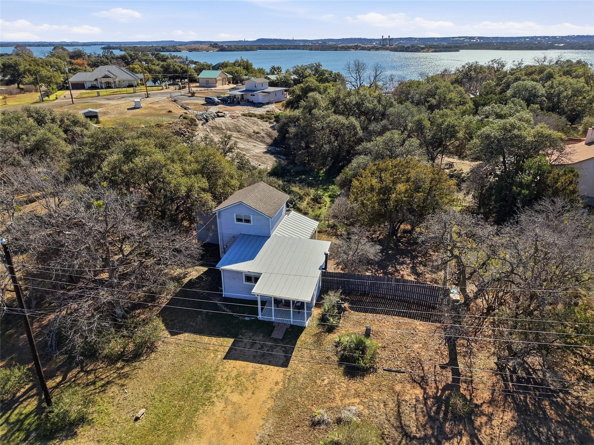2505 Belaire West LN, Granite Shoals, TX 78654 photo 2