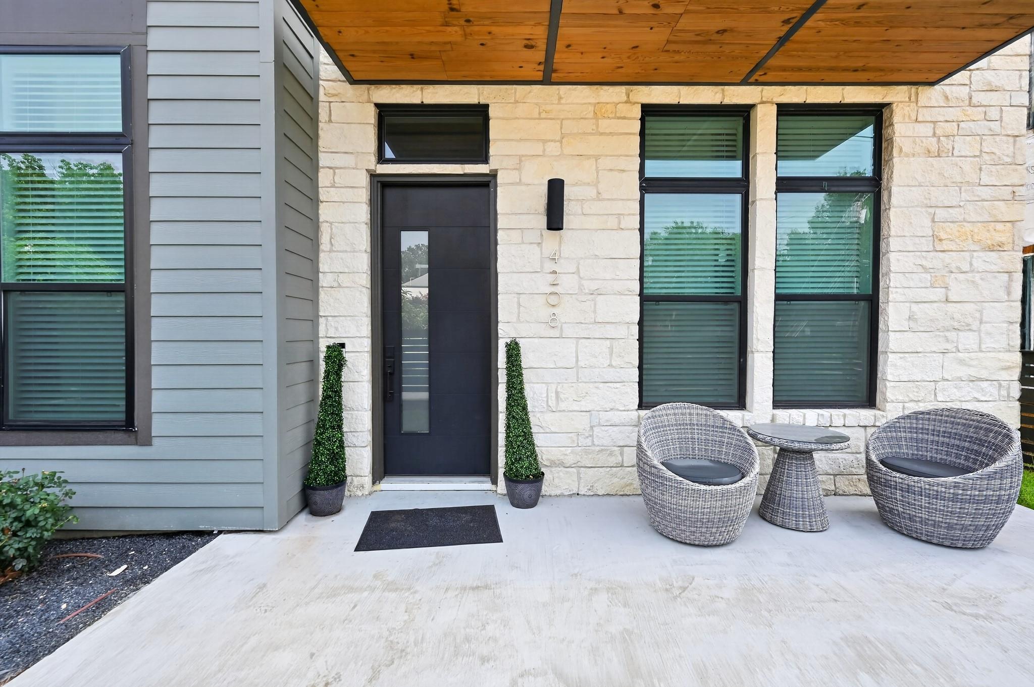 Grove Master Condos