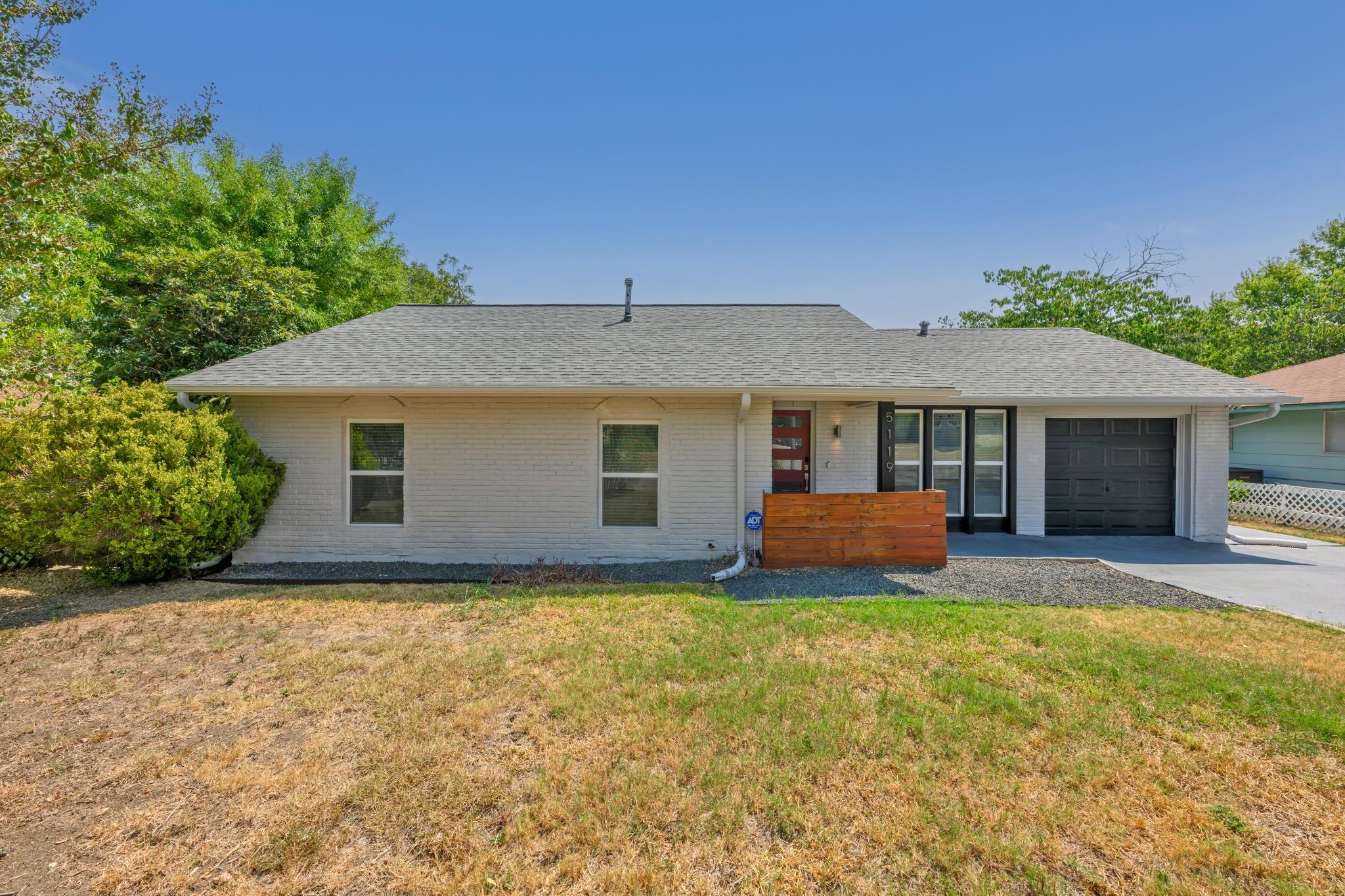 5119 Provencial DR, Austin, TX 78724 photo 4