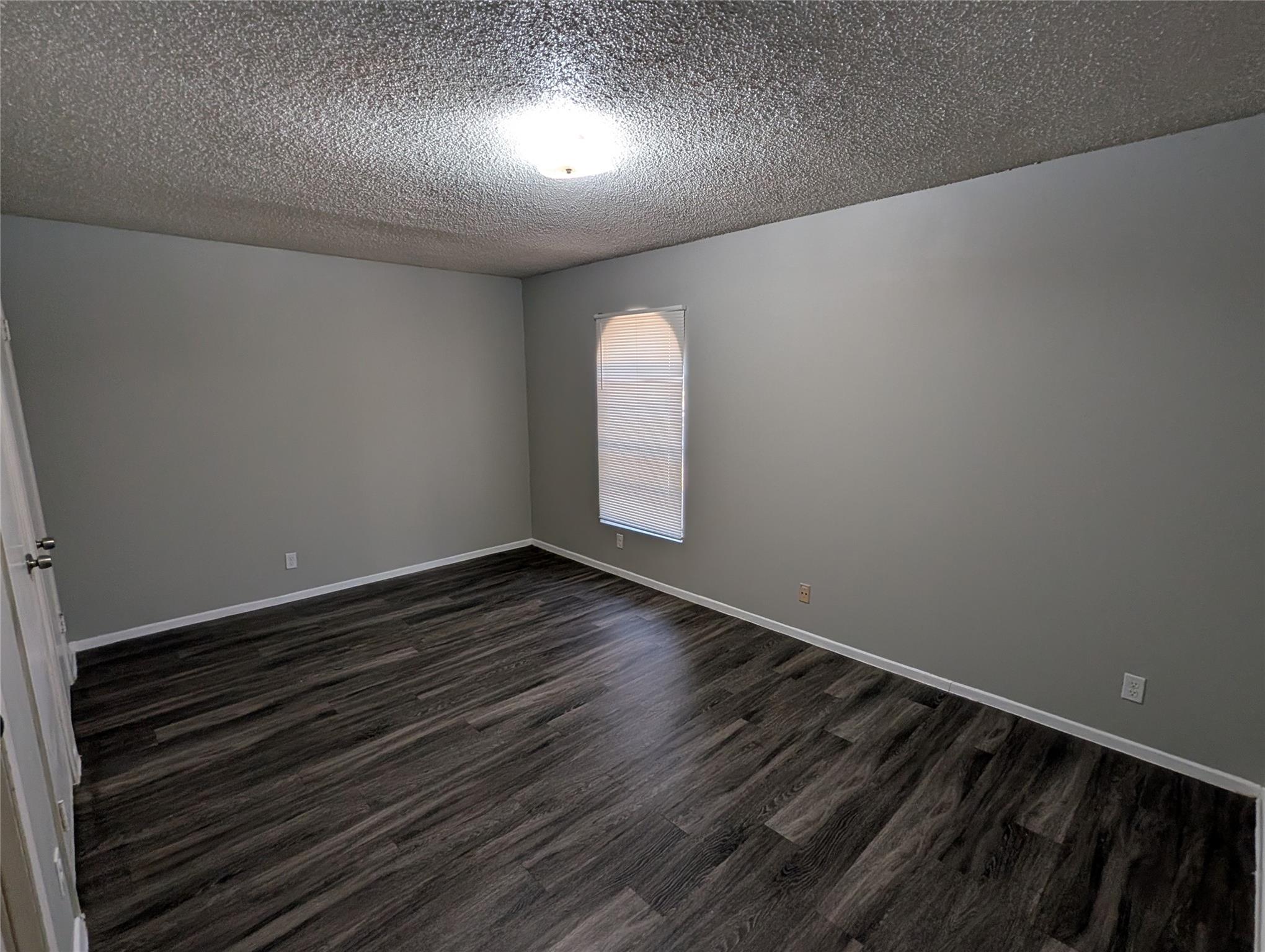 101 33rd ST #102, Austin, TX 78705 photo 3