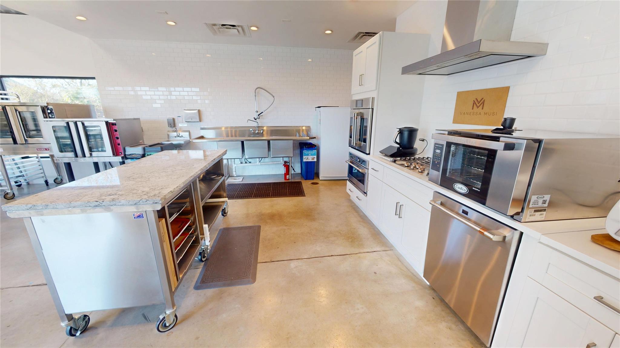 1152 Webberville RD, Austin, TX 78721 photo 5
