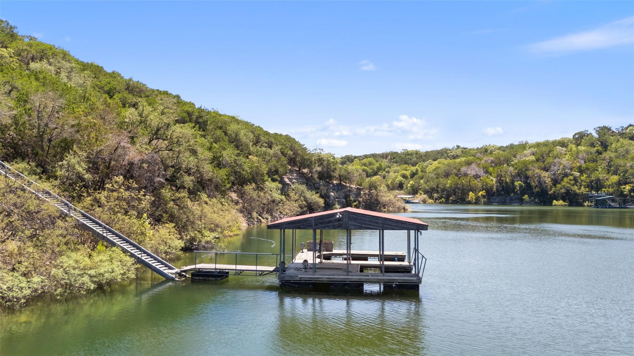 18205 Ridge RD, Lago Vista, TX 78645 photo 2