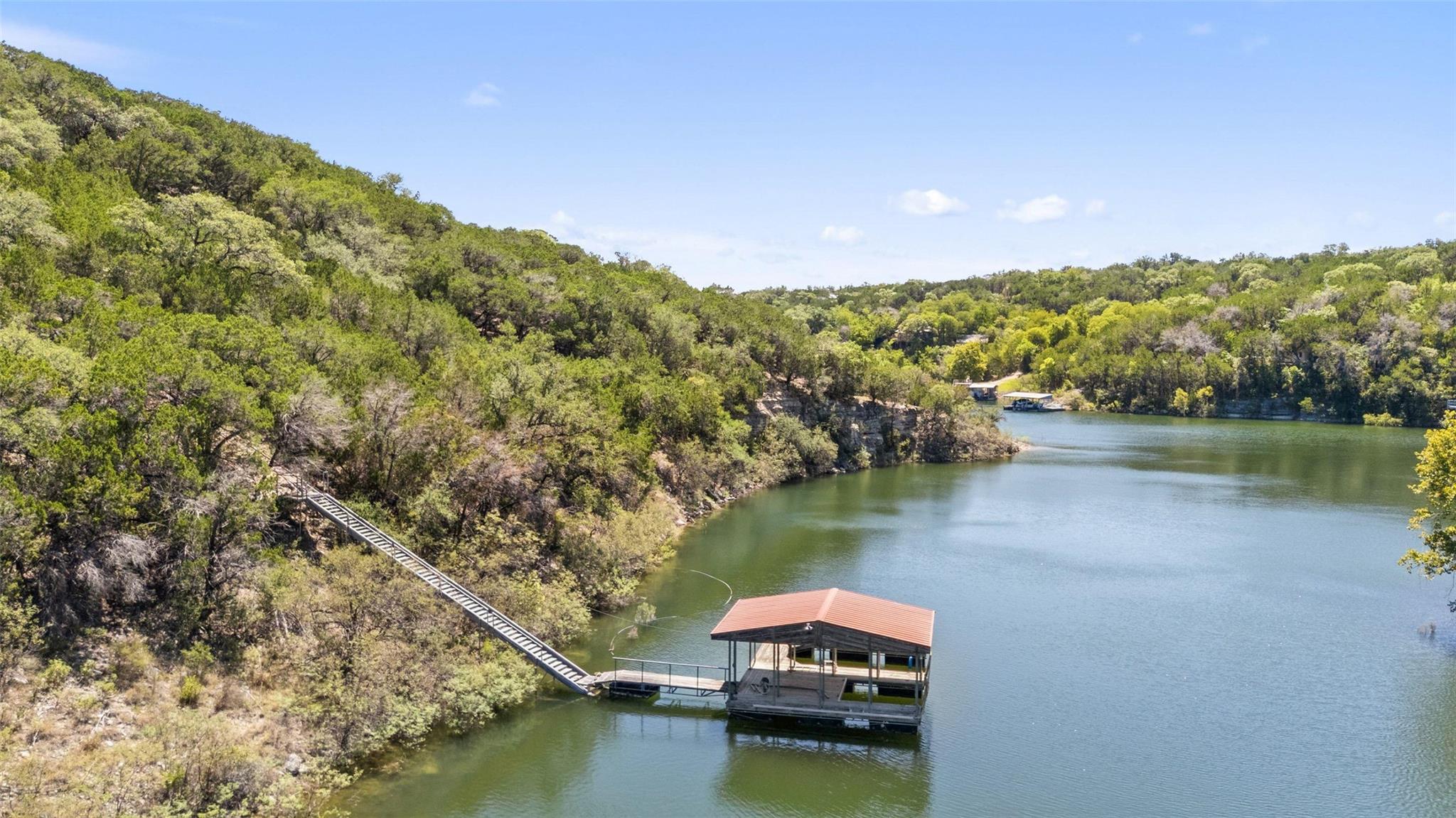 18205 Ridge RD, Lago Vista, TX 78645 photo 4