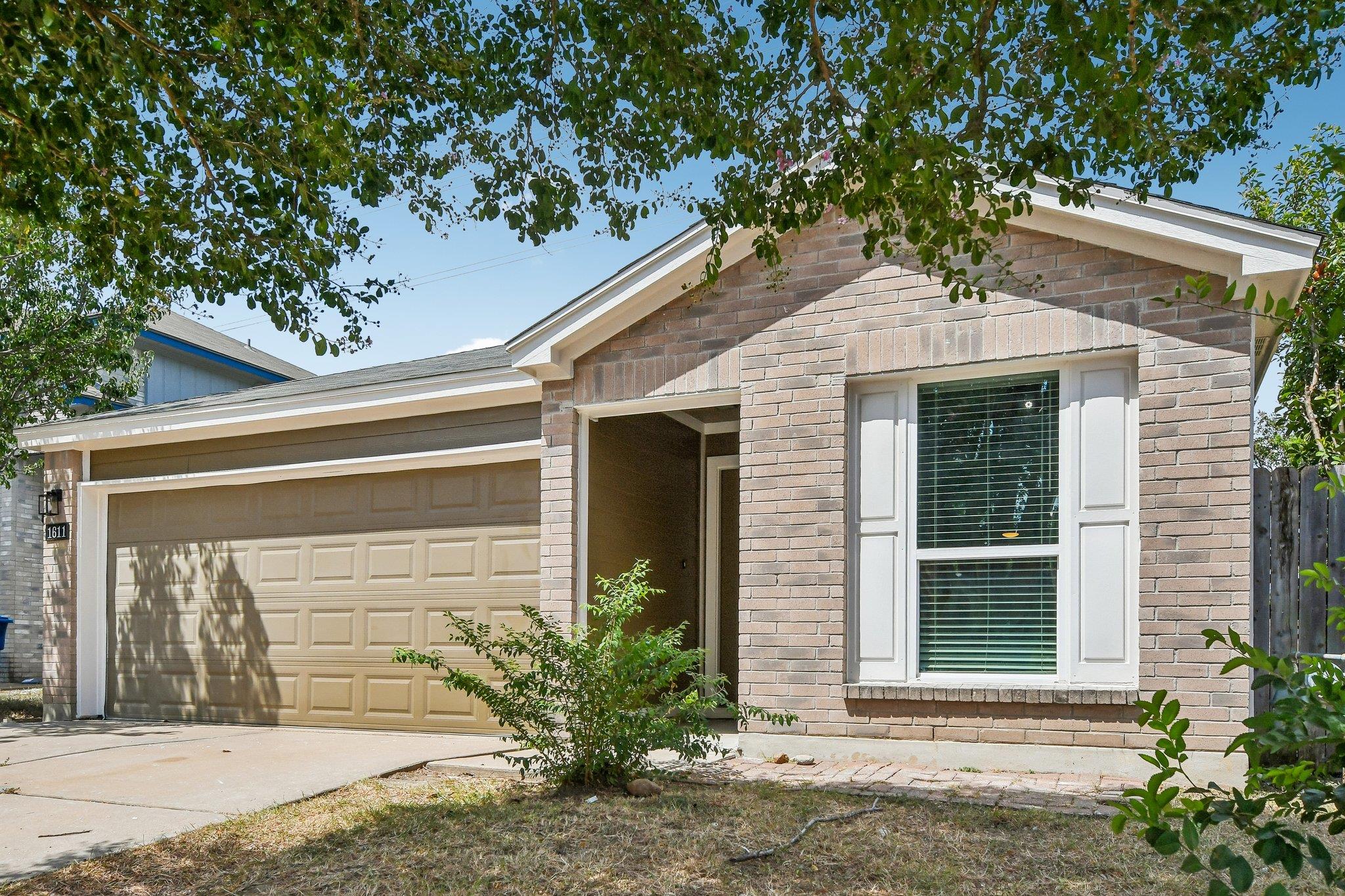 1611 Lantern Light DR, Round Rock, TX 78681 photo 4