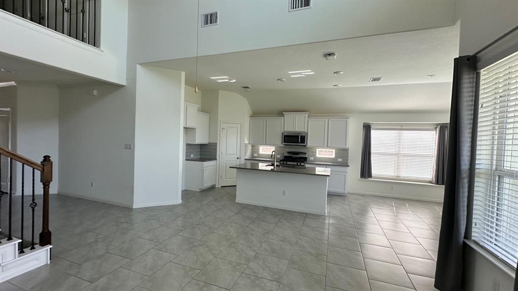 116 Krupp Ave, Liberty Hill, TX 78642 photo 4