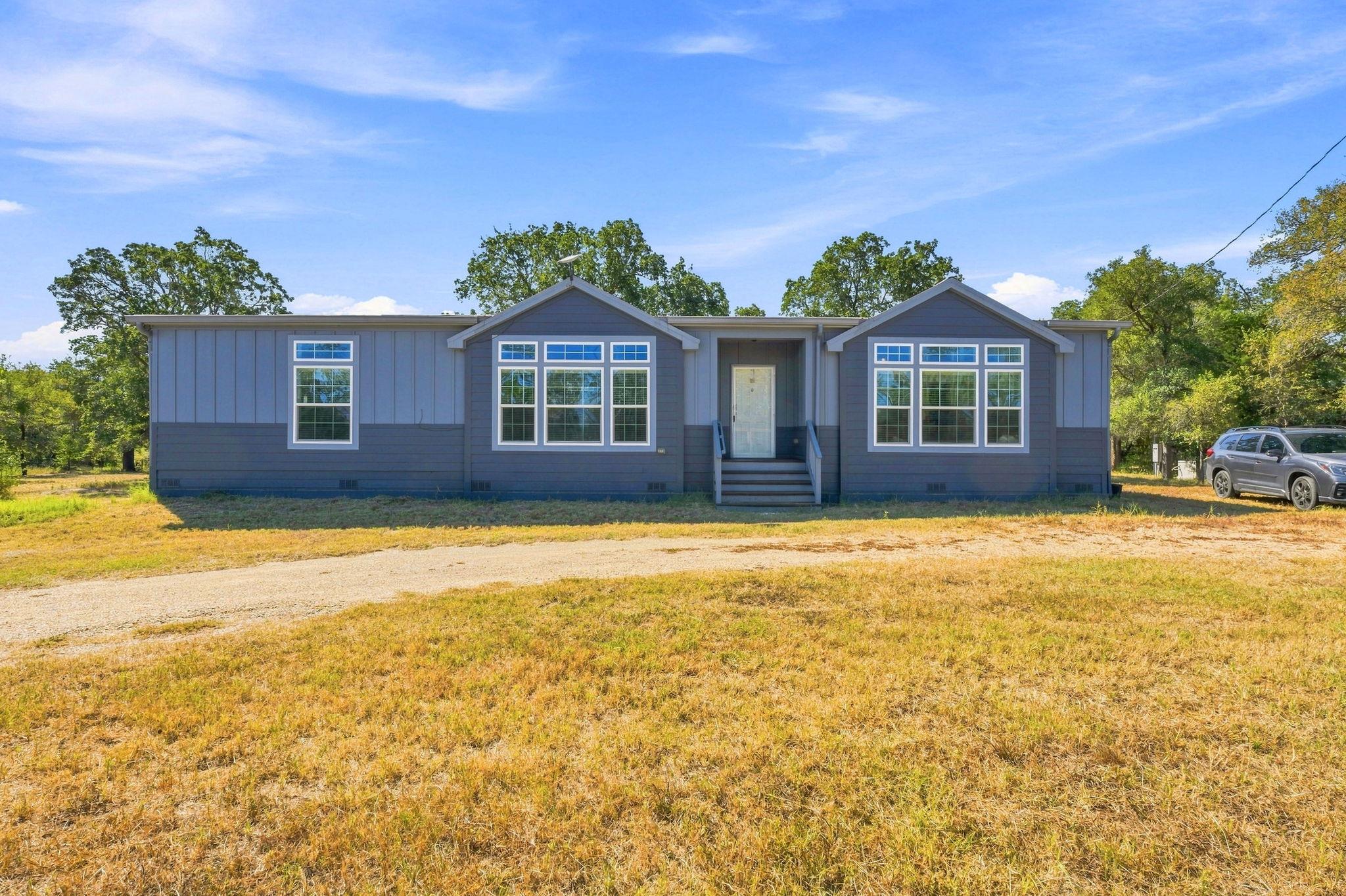 615 Green Acre DR, Dale, TX 78616 photo 3