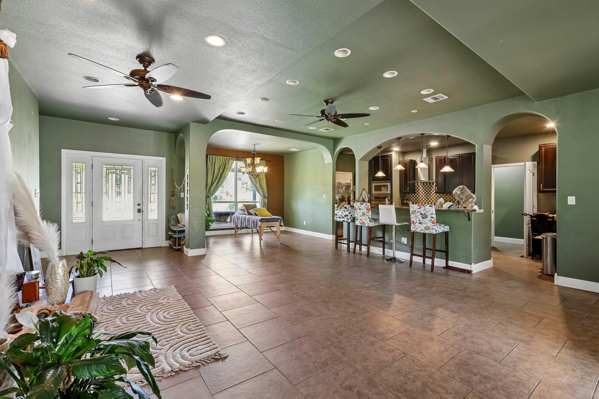 286 Simpson Ave, Cedar Creek, TX 78612 photo 4