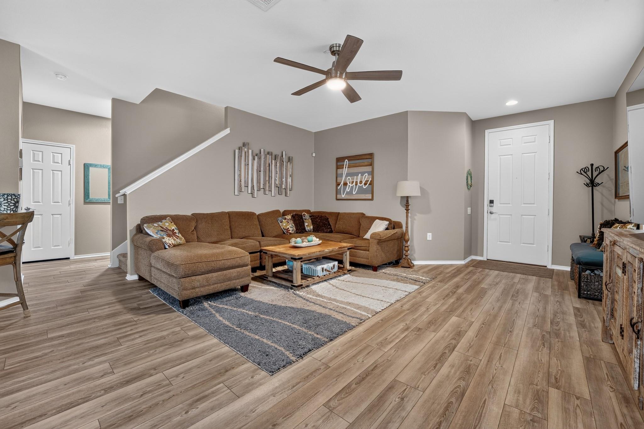 6720 Sunderland TRL, Austin, TX 78747 photo 2
