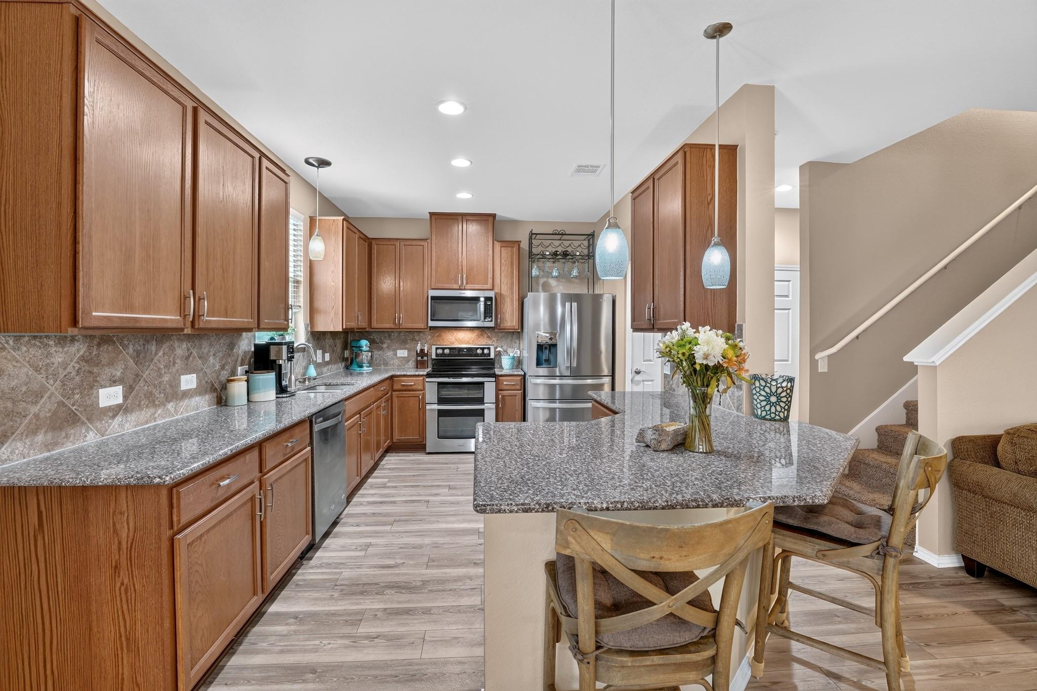 6720 Sunderland TRL, Austin, TX 78747 photo 4