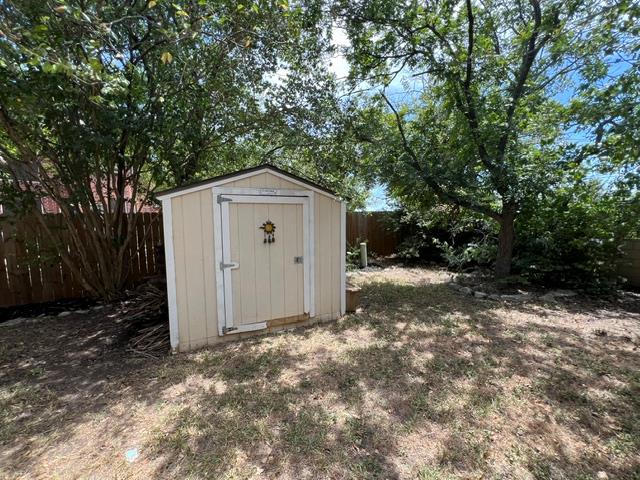 1706 Rosenborough CV, Round Rock, TX 78665 photo 5