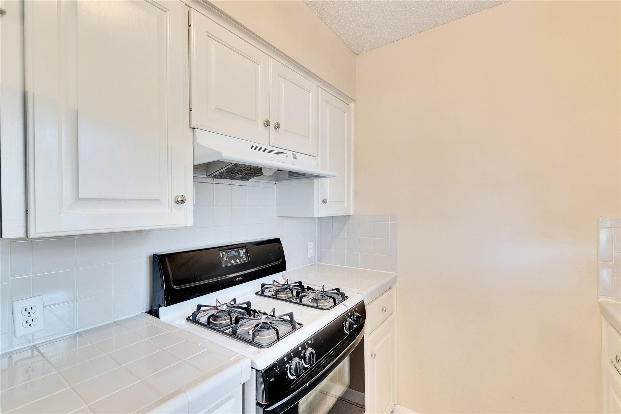 3411 Dolphin #A, Austin, TX 78704 photo 5