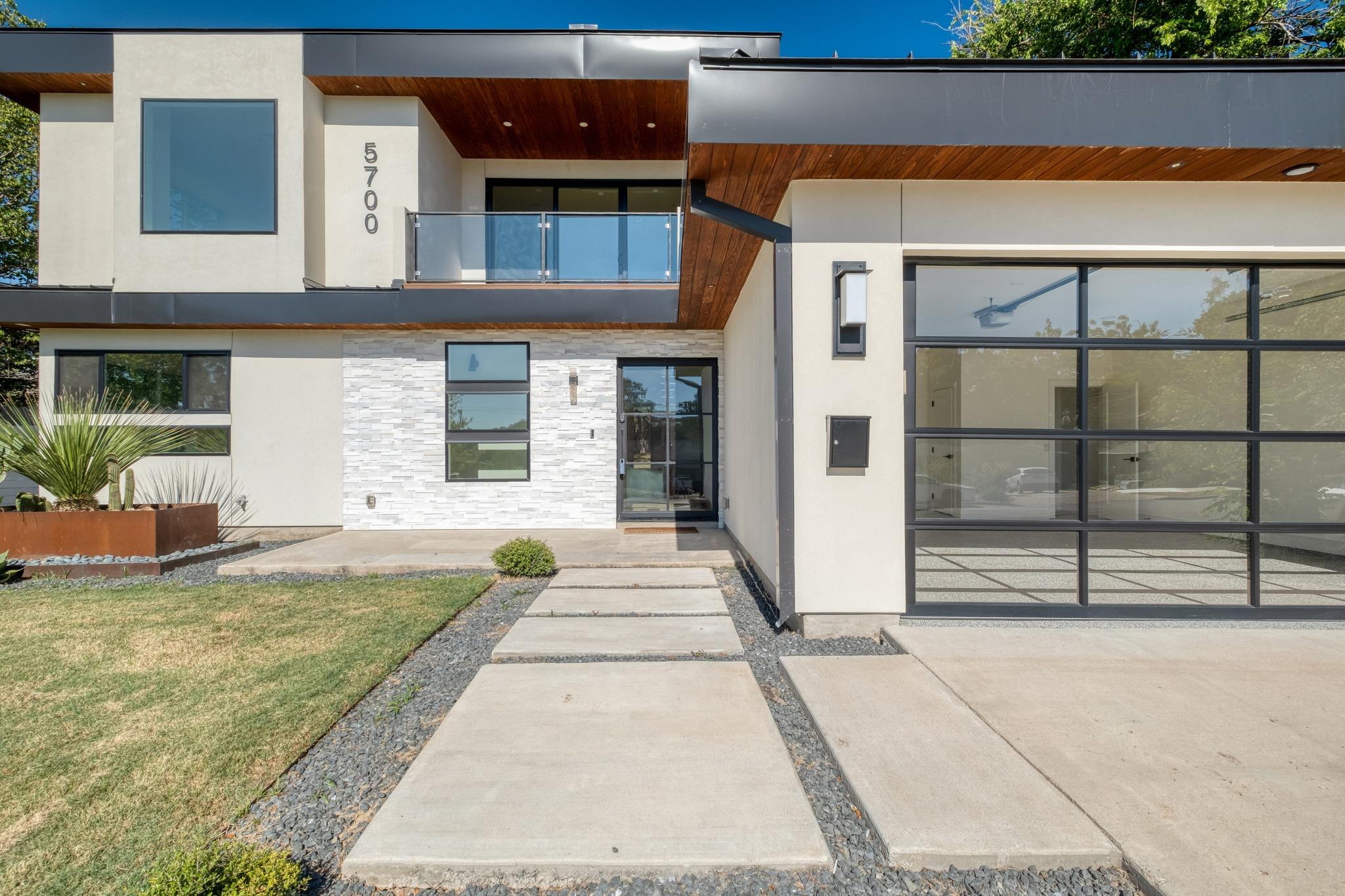 5700 LOUISE LN, Austin, TX 78757 photo 3